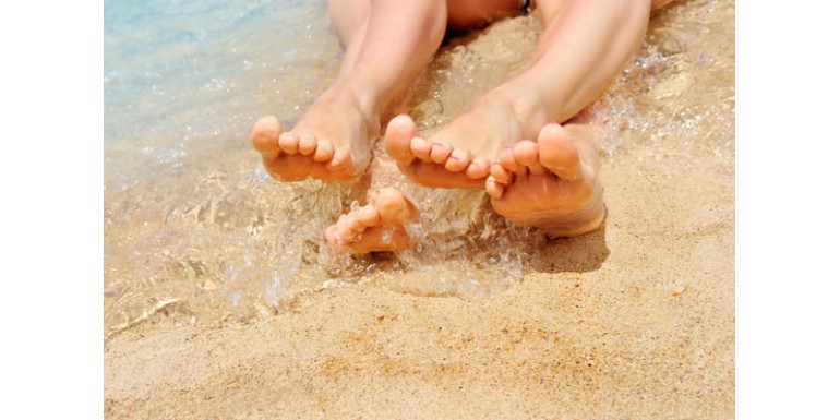 Aprende a cuidar tus pies en verano